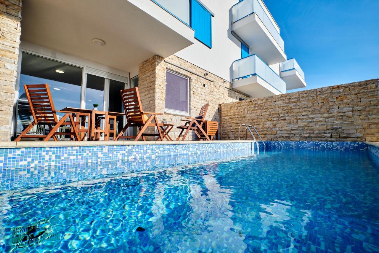 Villa Miri II Привлака Экстерьер фото